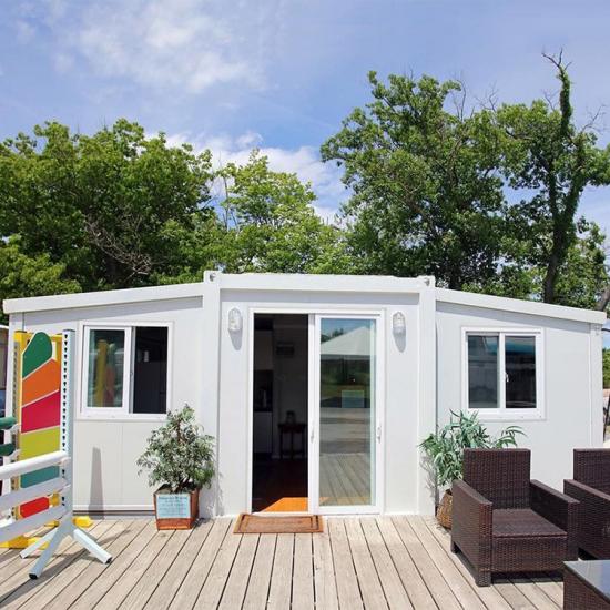 an expandable container house